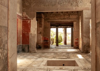 Guided Excursion to Pompeii Ruins