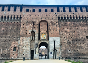 Milano in giornata da Roma in treno con walking tour
